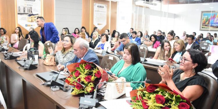 Câmara de São Luís homenageia mulheres empreendedoras em cerimônia especial