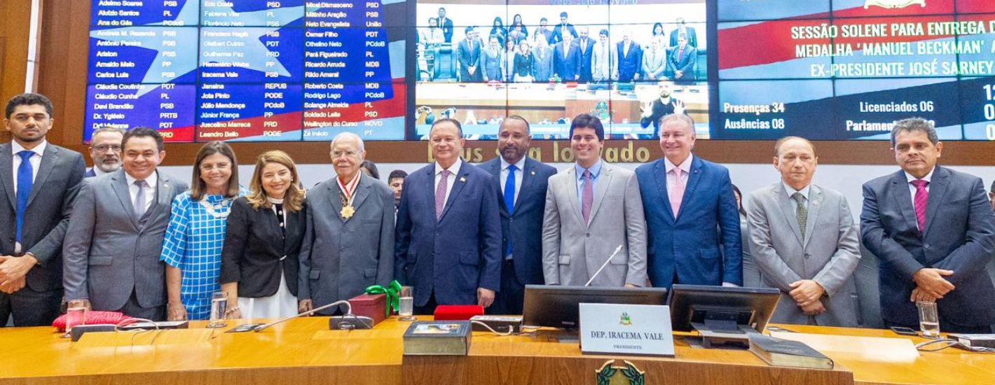 José Sarney é homenageado com a maior honraria do Legislativo maranhense