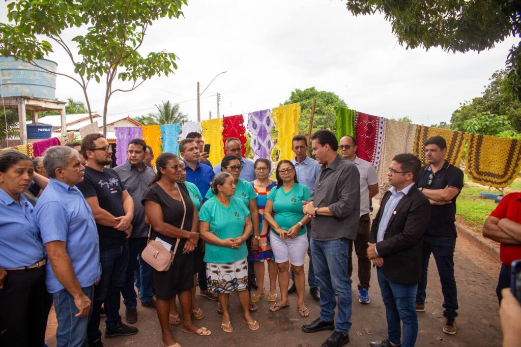 Governador em exercício, Felipe Camarão, vistoria obras em Monte Altos